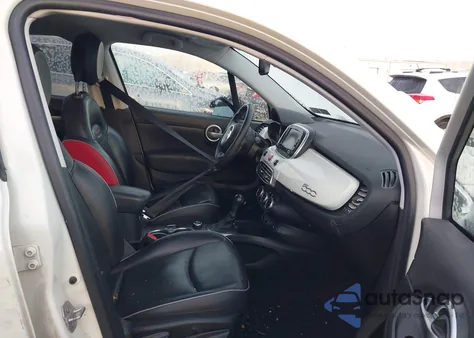 2016 Fiat 500X Lounge из США, поврежденный, VIN ZFBCFYDT2GP371180